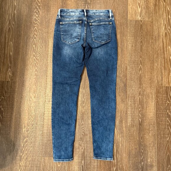 Silver Suki Skinny Slightly Distressed Jeans – Size 30x31 - Picture 3 of 14